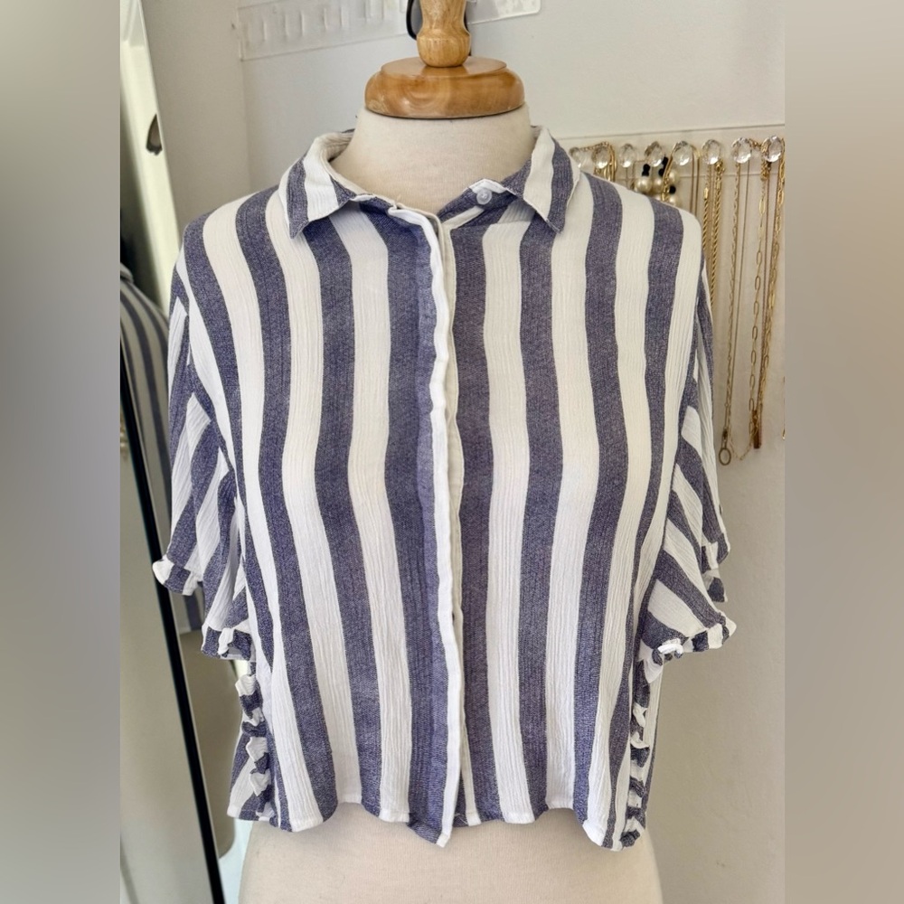 ELODIE••Striped Button-Up Ruffle Sleeve Shirt••Large